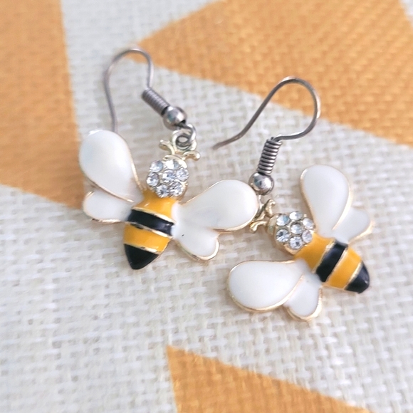 Bee earrings - Picture 1 of 9